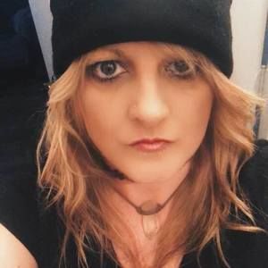 Meet your Posher, Robyn